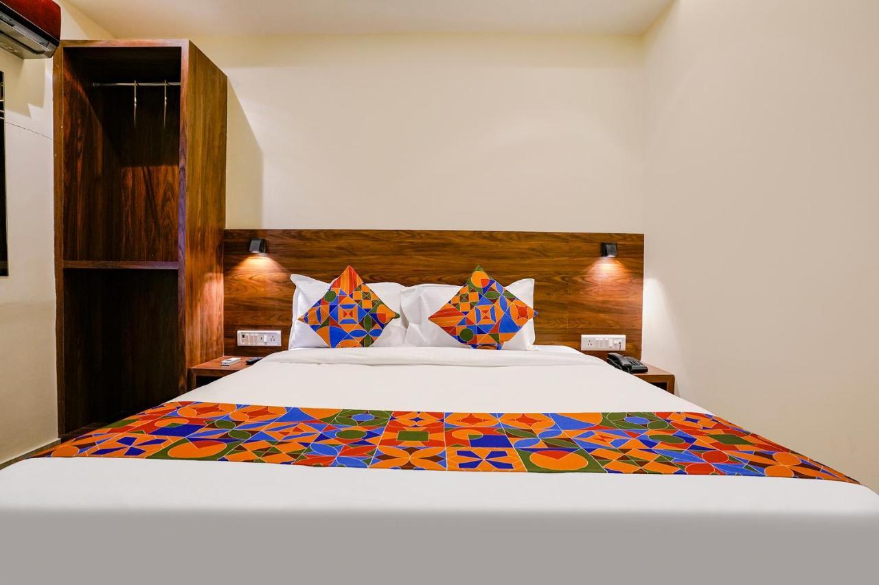 Fabhotel Antlers Bombay Exterior foto